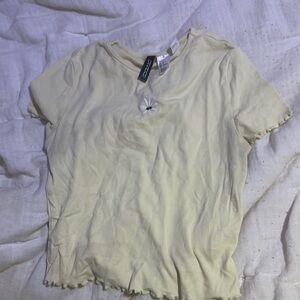 H&M Cream Short Sleeve Tee with Floral Accent
